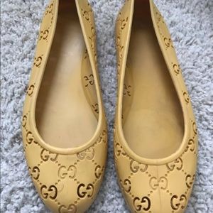 🤩🤗Authentic Gucci flats size 8🤩🤗